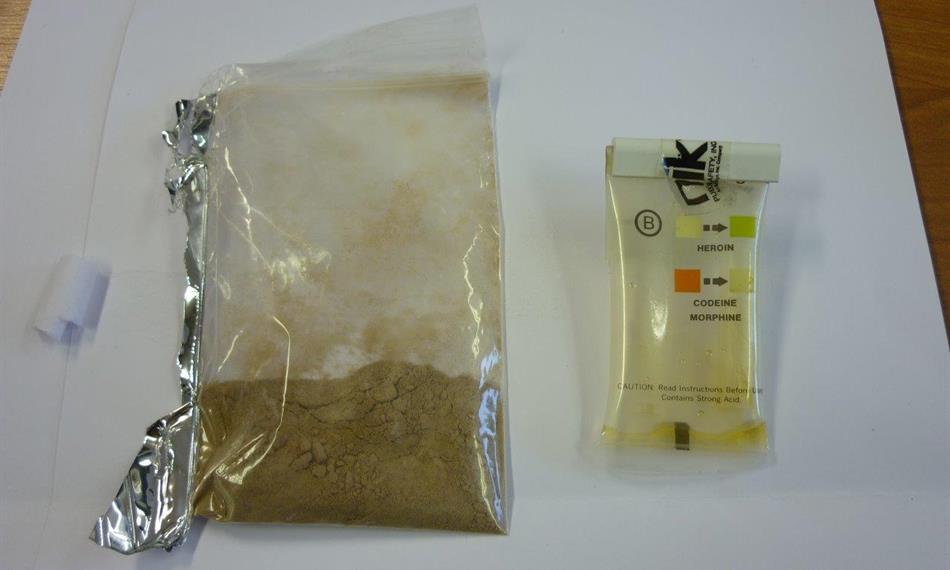 2017-11-6-955drogy heroin.JPG